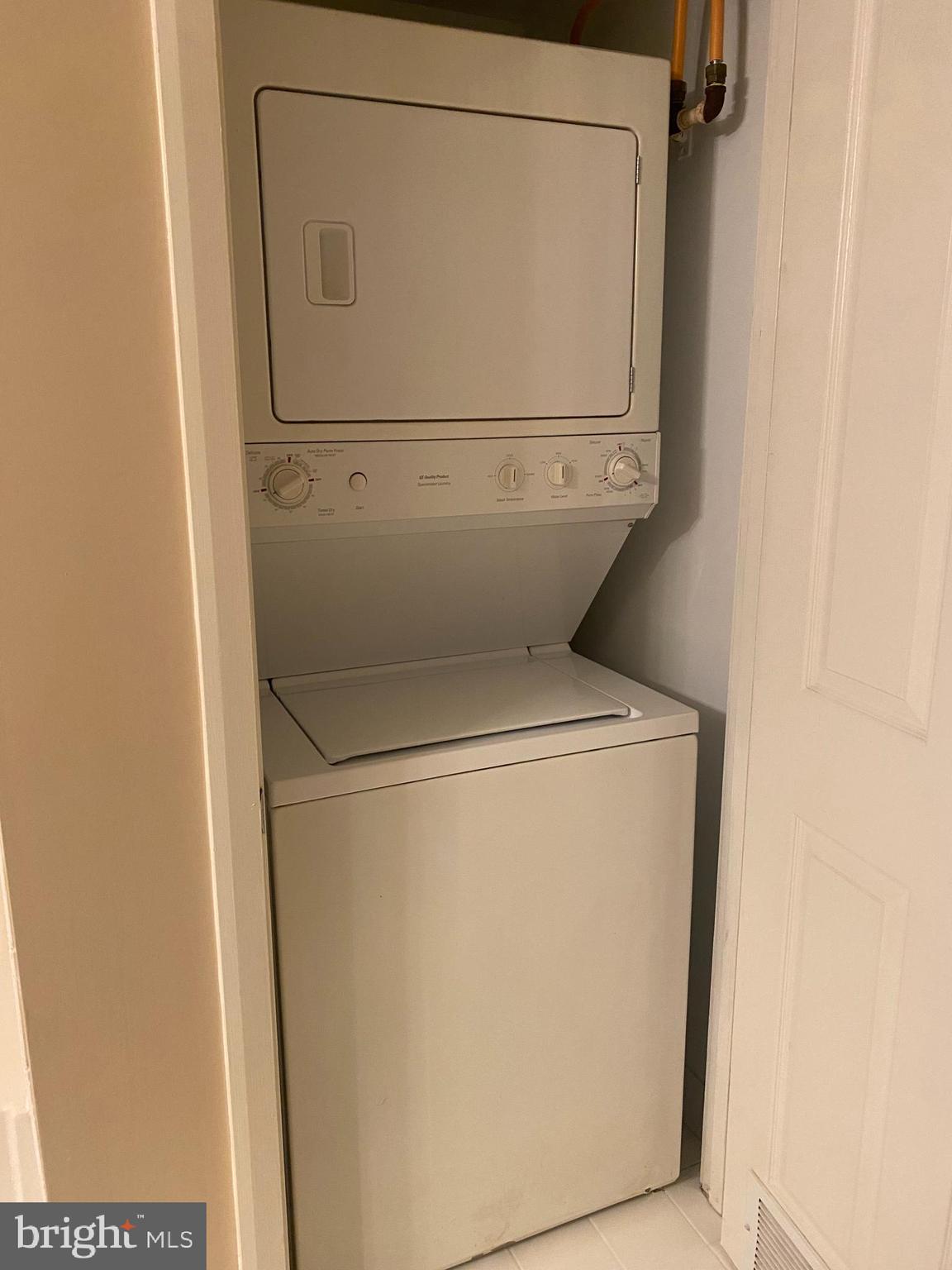 WATER STREET CONDOMINIUMS - Residential Lease