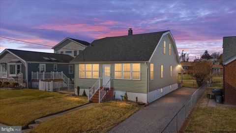 Photo of 1924 Sunberry Road, BALTIMORE, MD 21222 (MLS # MDBC2150186)