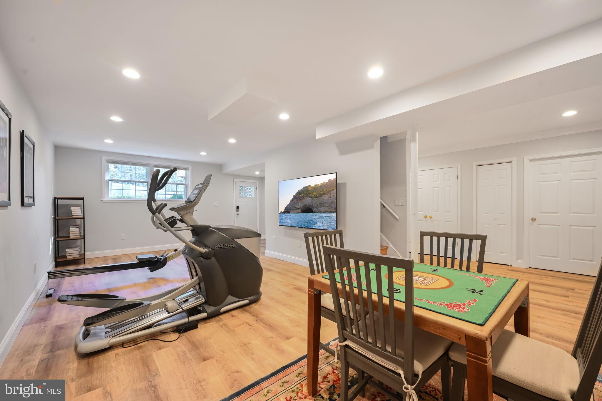 KENWOOD - Residential