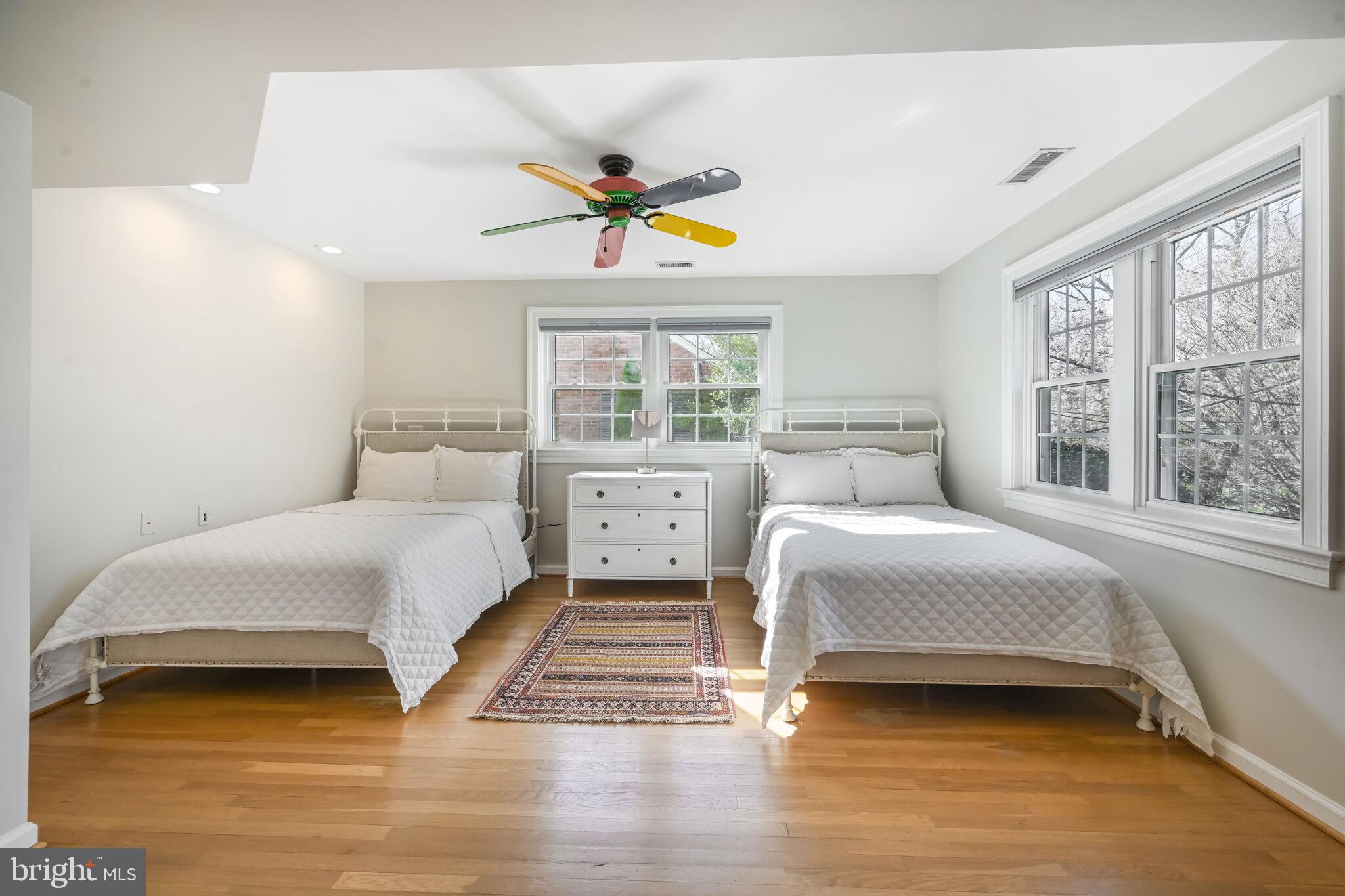 KENWOOD - Residential