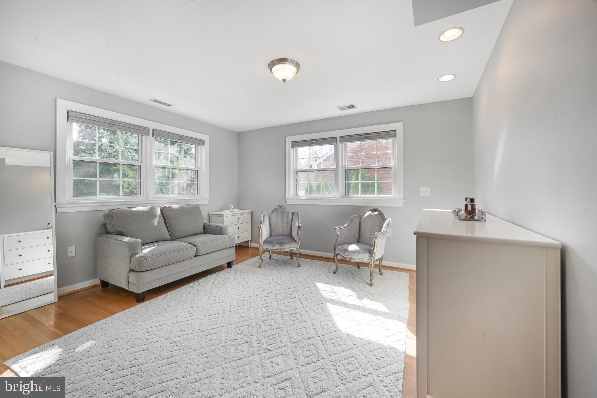 KENWOOD - Residential