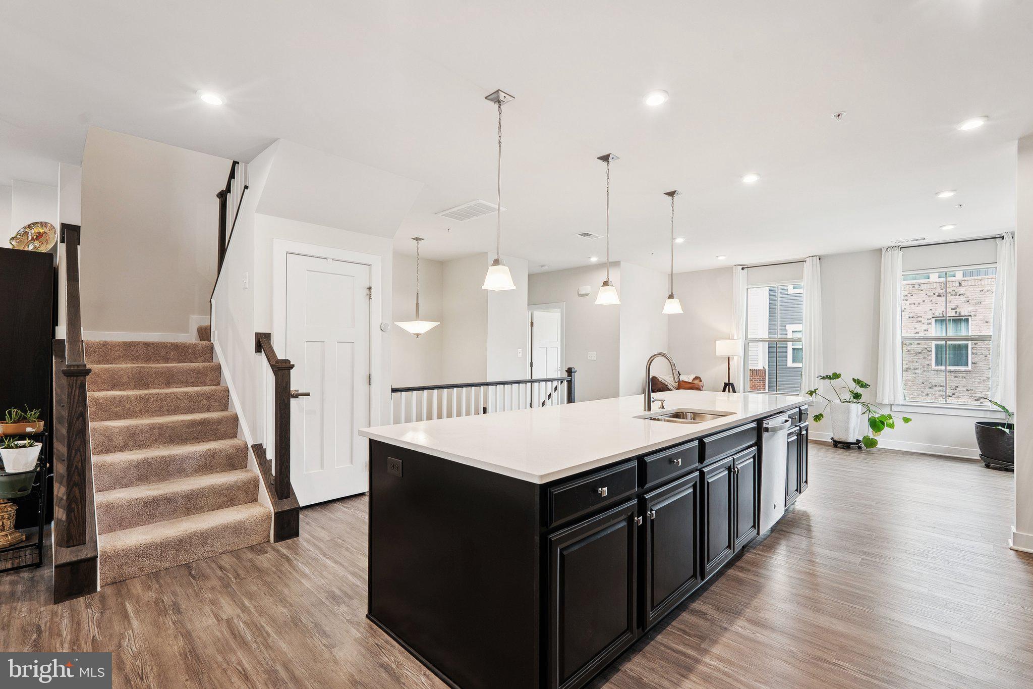 ARCOLA TOWN CENTER CONDO - Residential