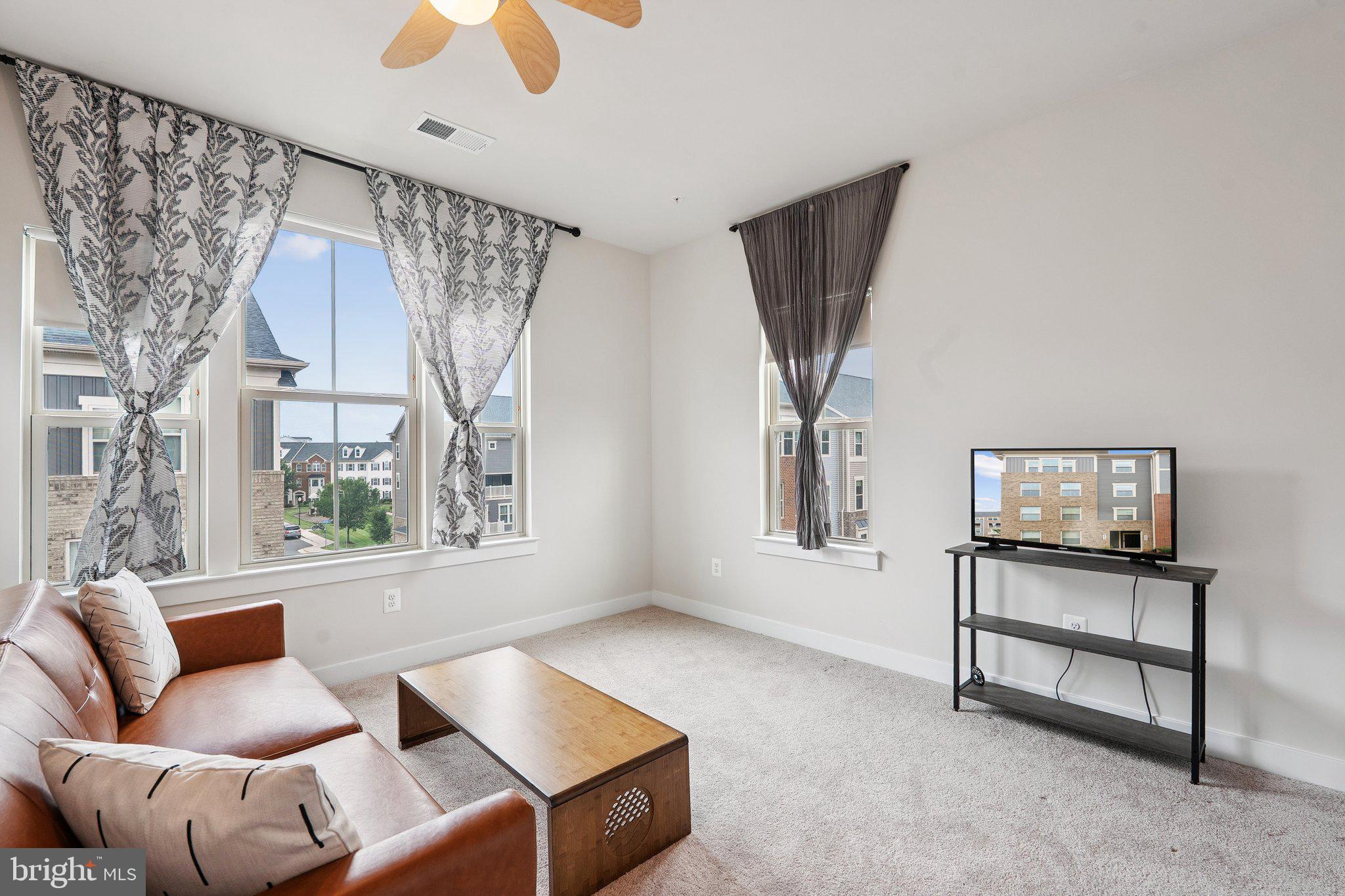 ARCOLA TOWN CENTER CONDO - Residential