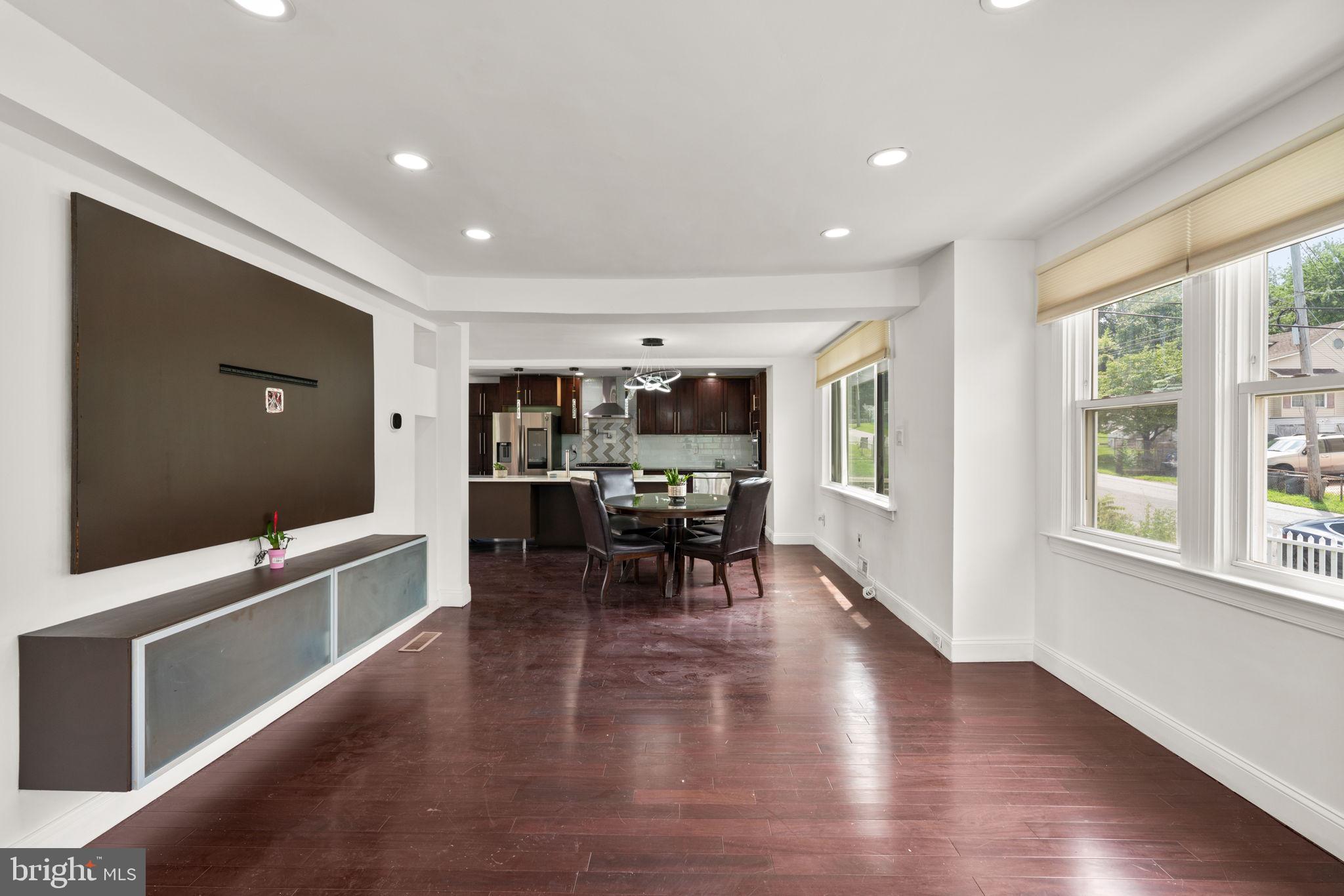 800 NORTHPOINT ROAD
