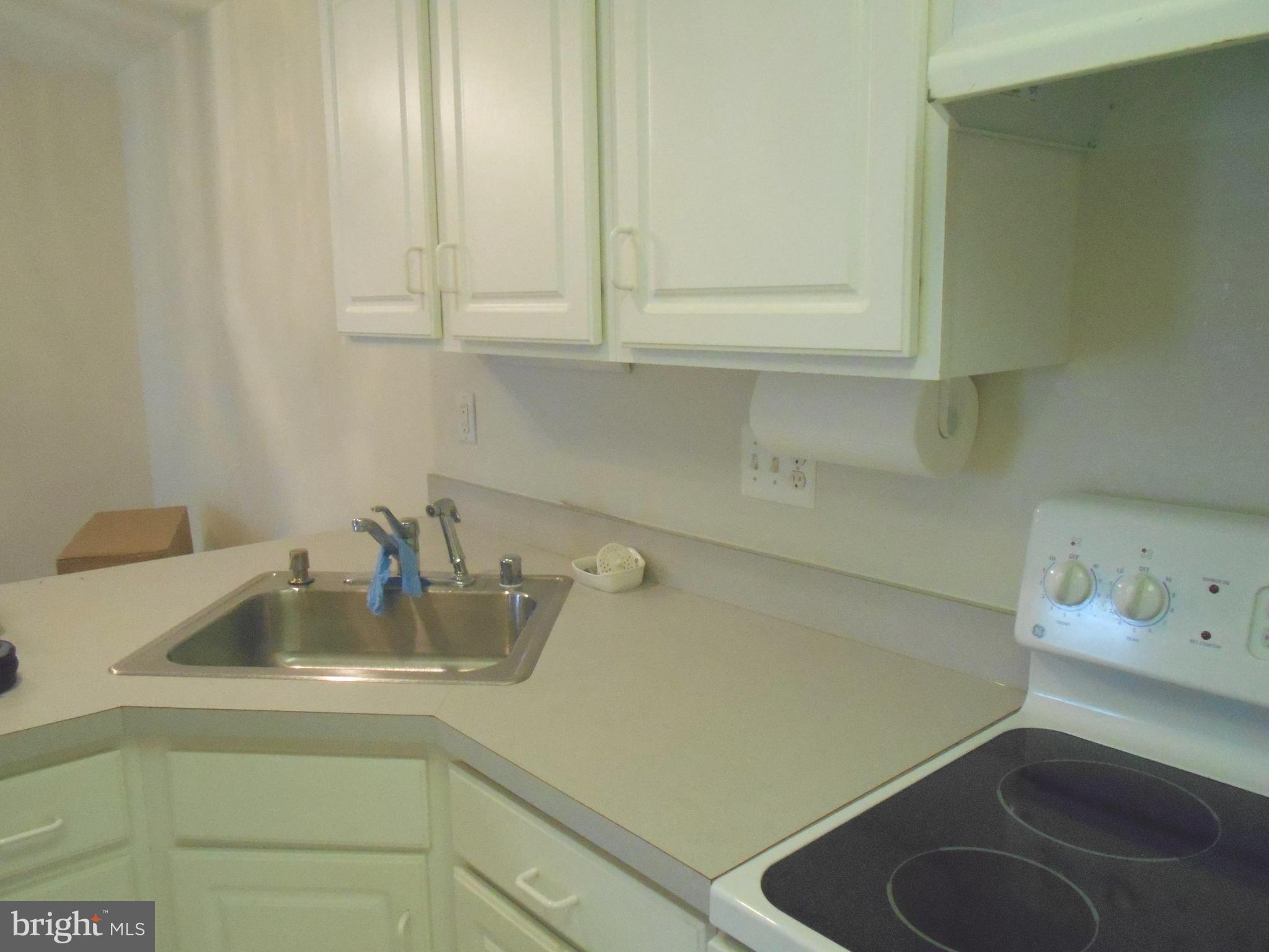 WINIFRED MANOR - Residential