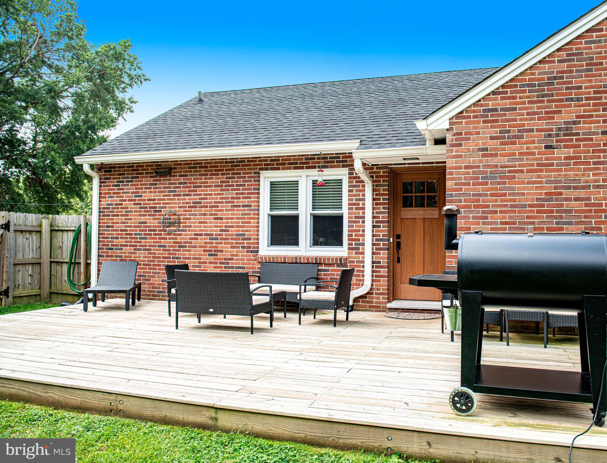 BURKLEY MANOR - Residential