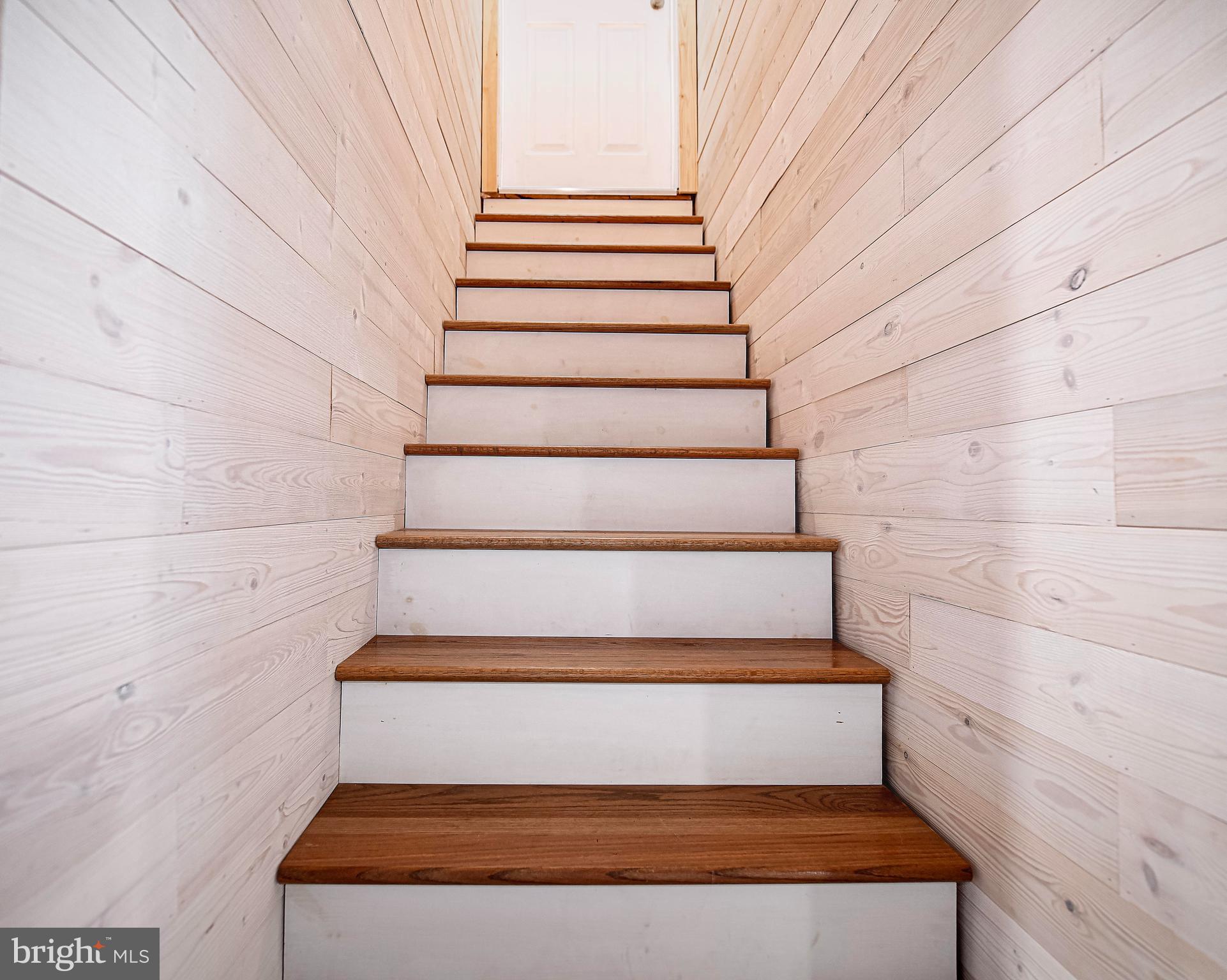 BURKLEY MANOR - Residential