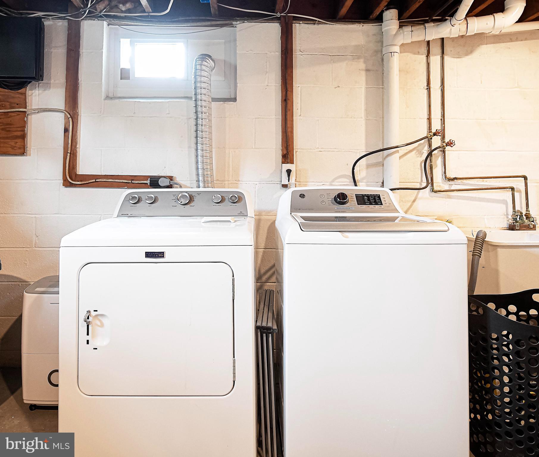 BURKLEY MANOR - Residential