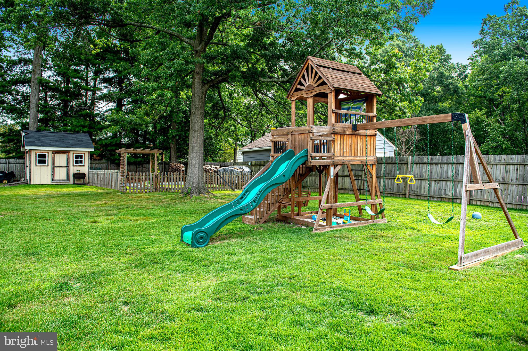 BURKLEY MANOR - Residential