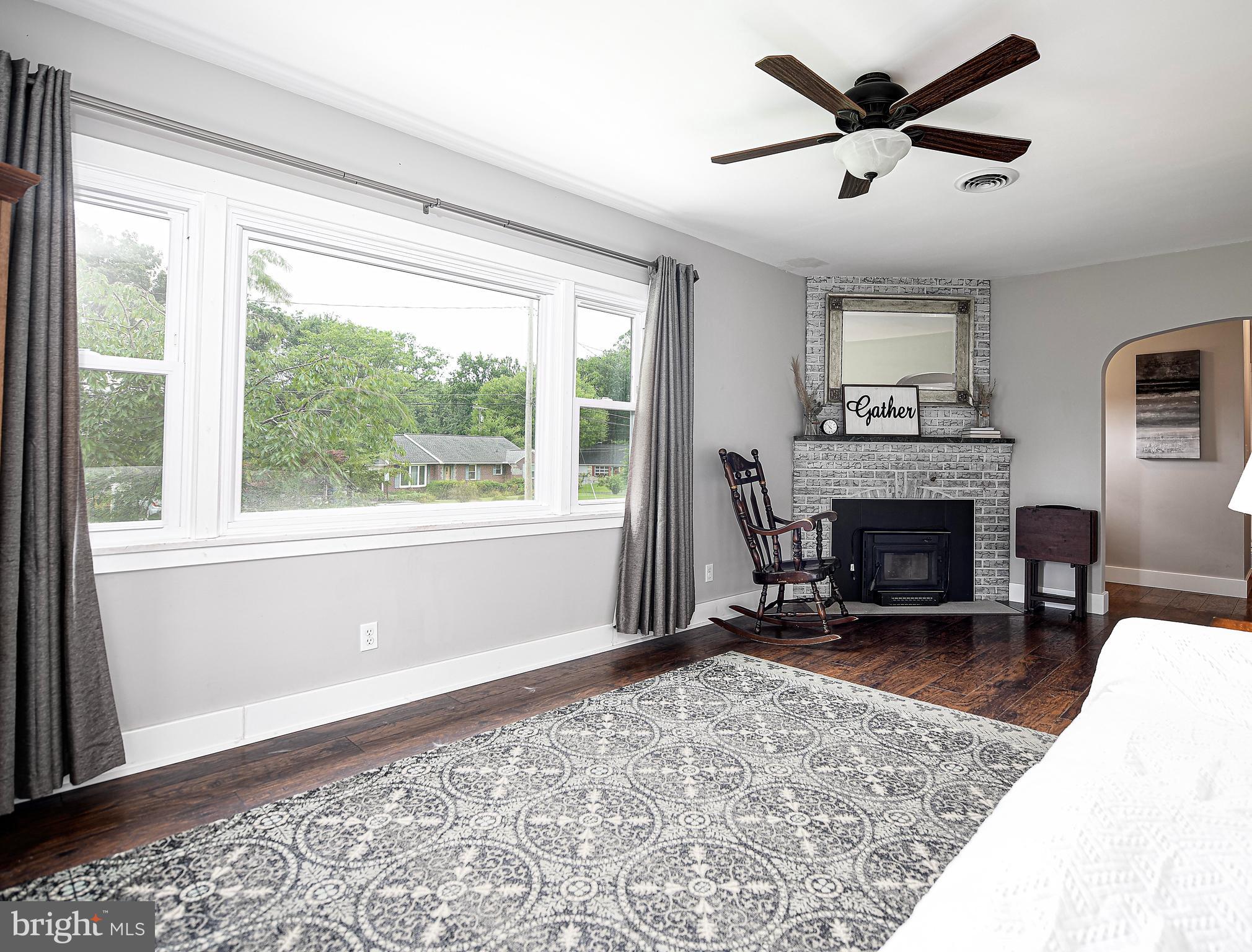 BURKLEY MANOR - Residential