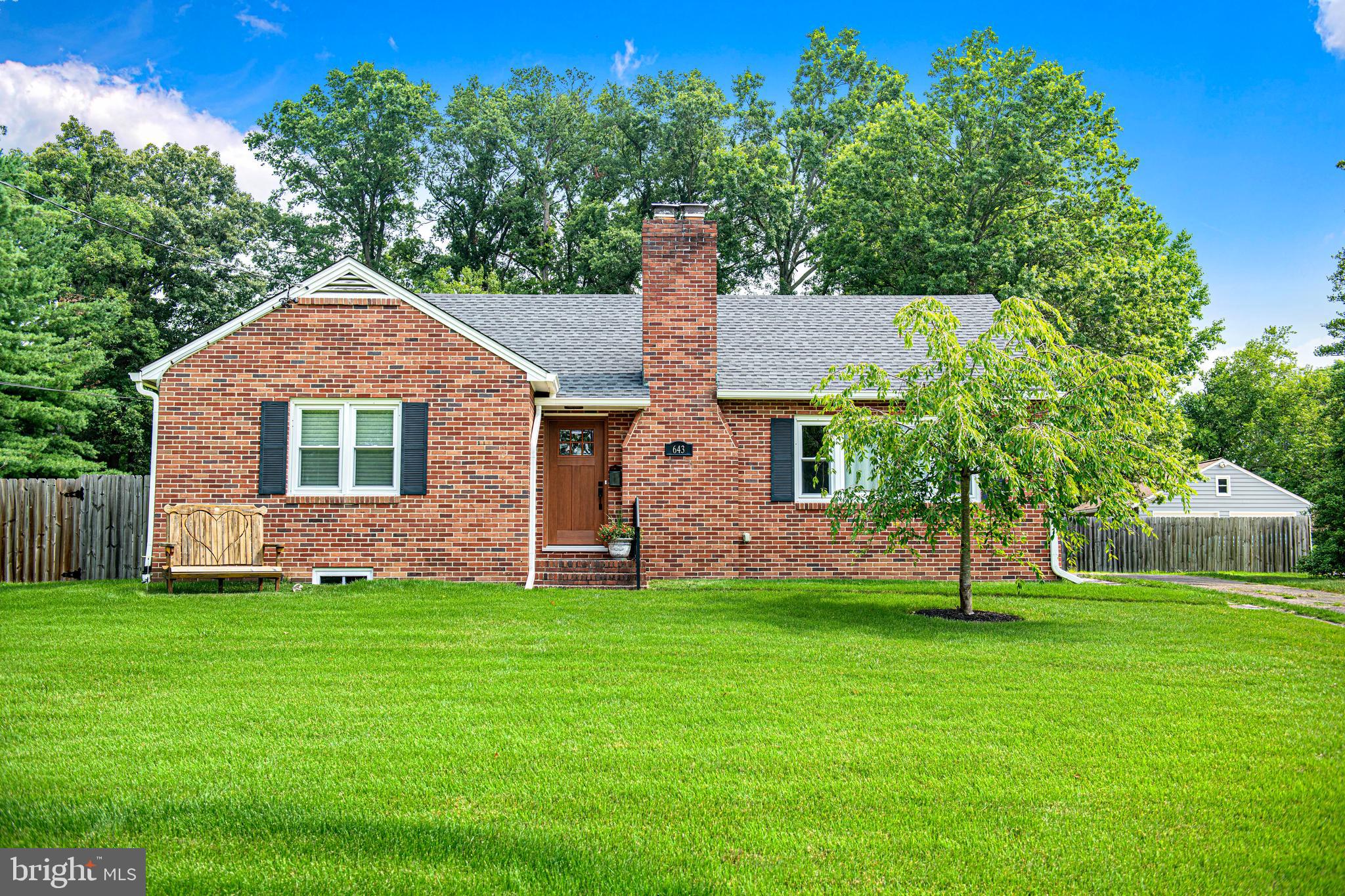 BURKLEY MANOR - Residential