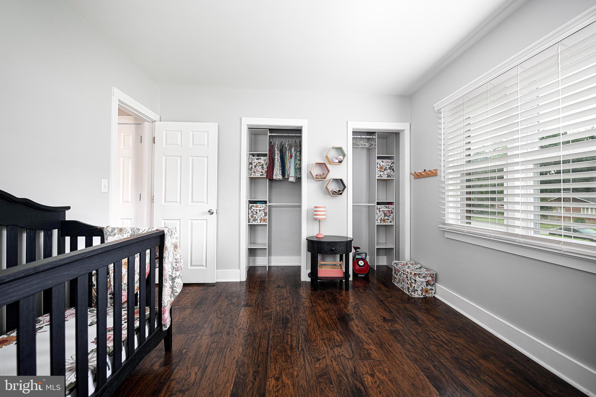 BURKLEY MANOR - Residential