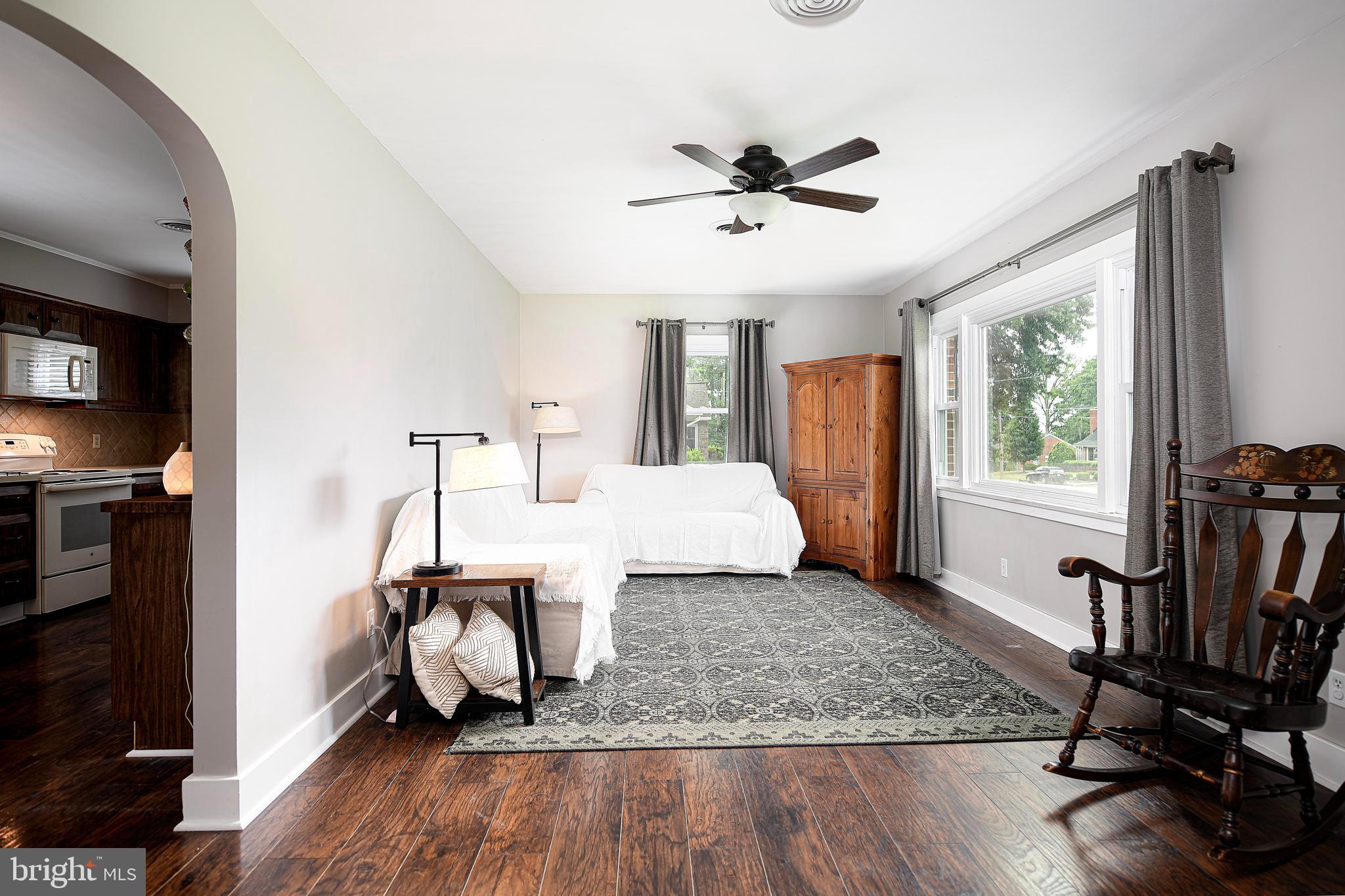 BURKLEY MANOR - Residential