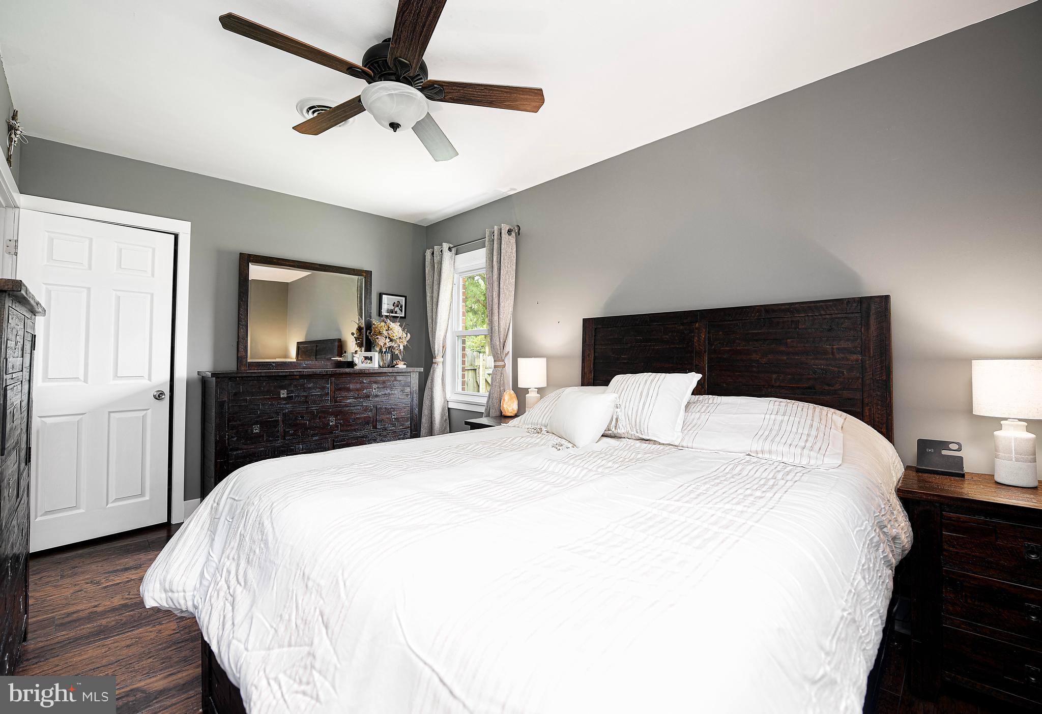 BURKLEY MANOR - Residential