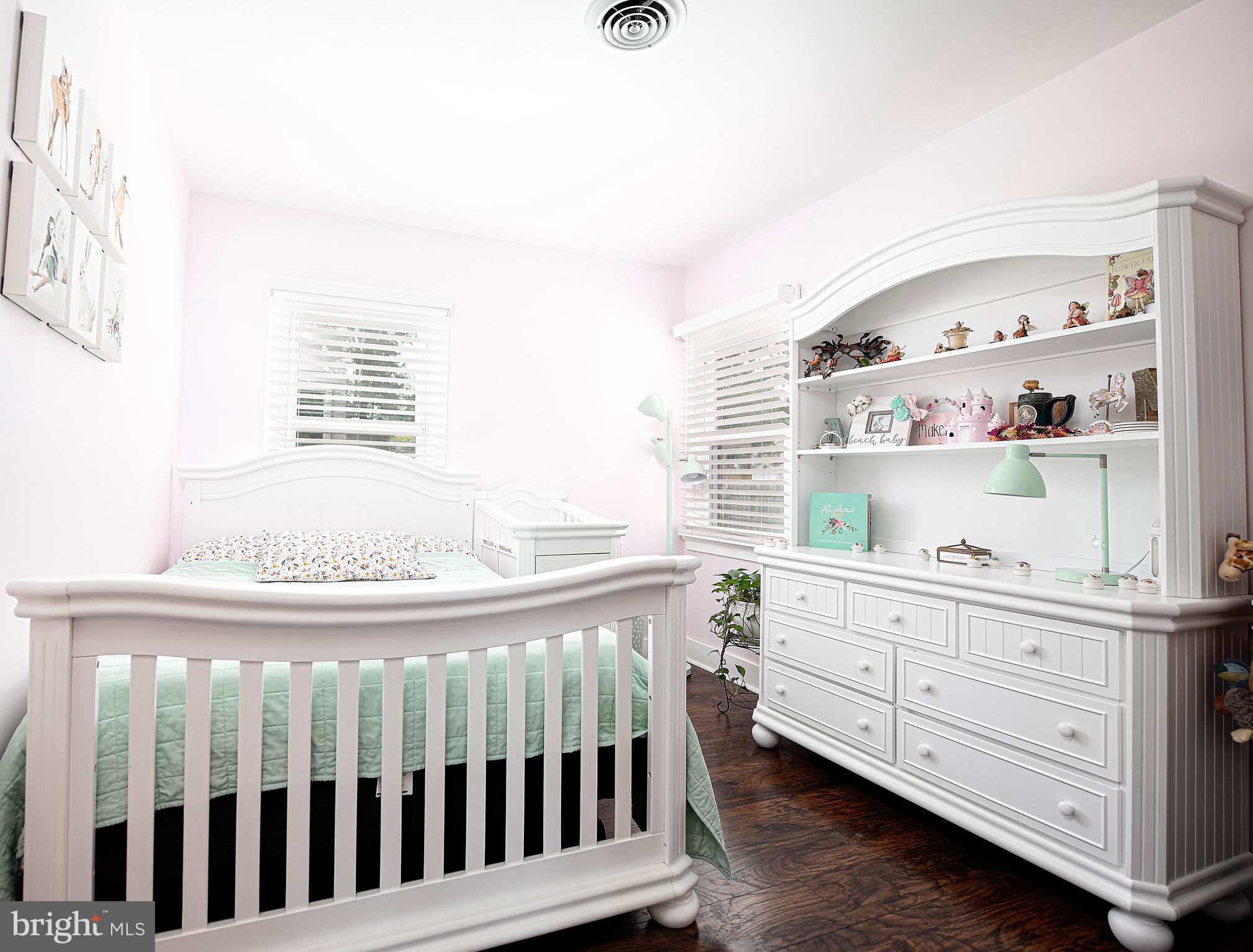 BURKLEY MANOR - Residential