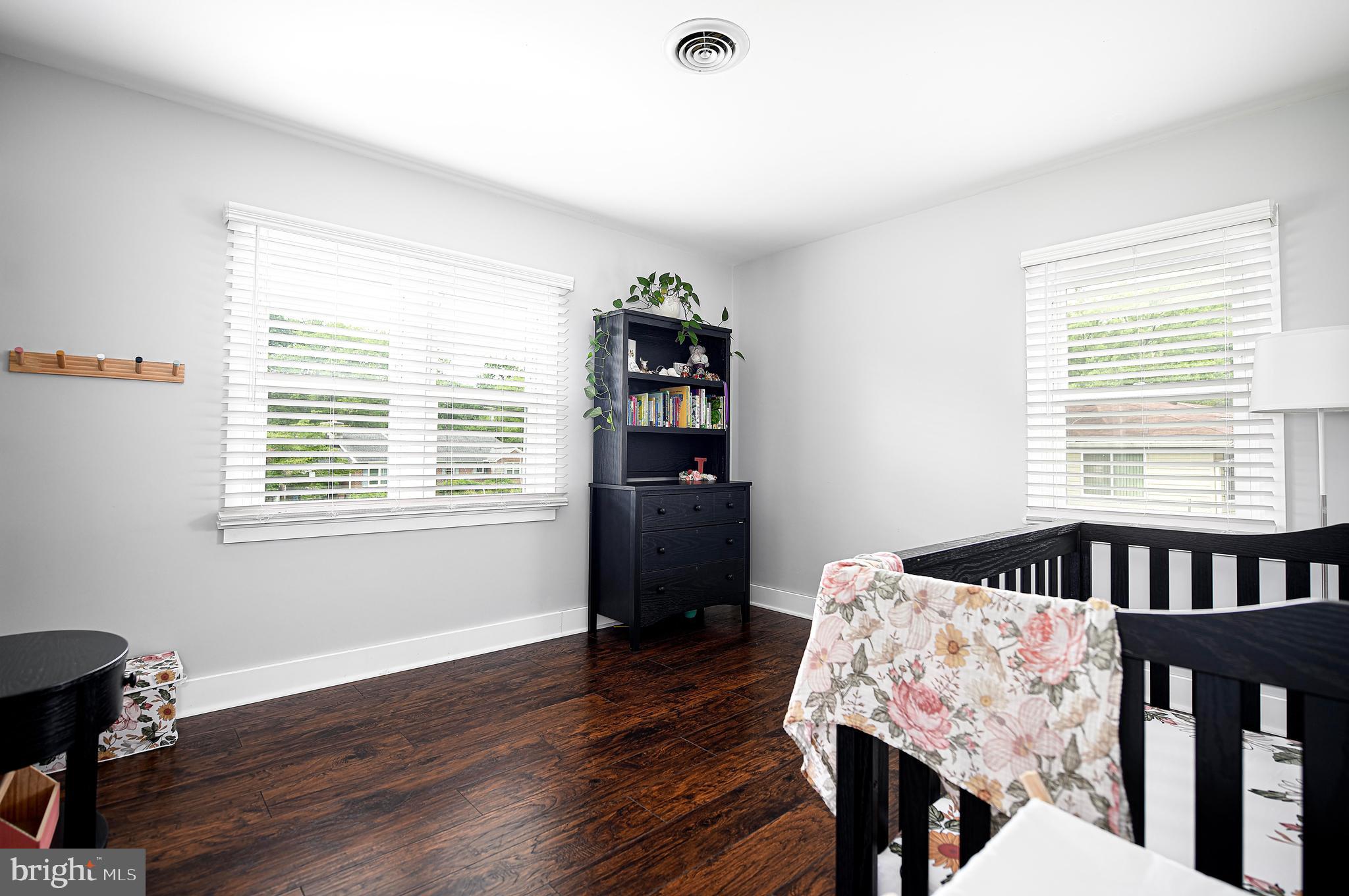 BURKLEY MANOR - Residential