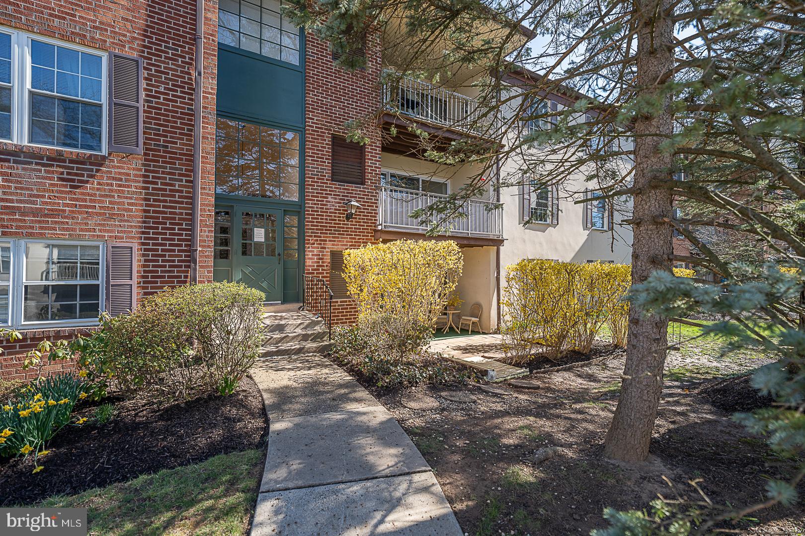 GLENHARDIE - Residential