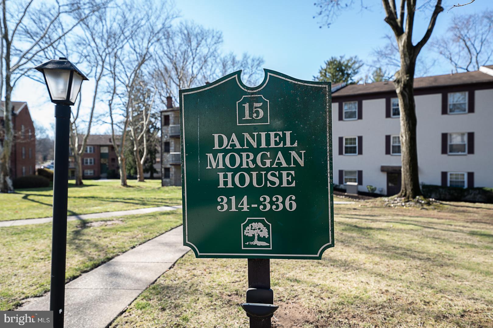 GLENHARDIE - Residential