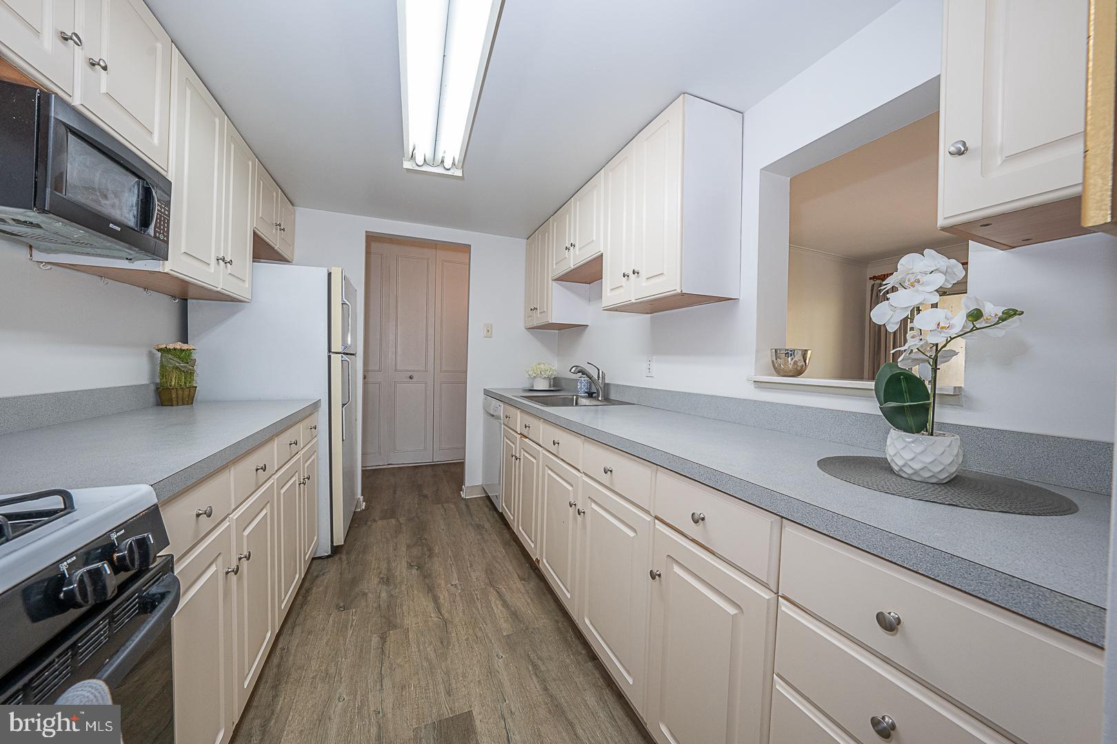 GLENHARDIE - Residential