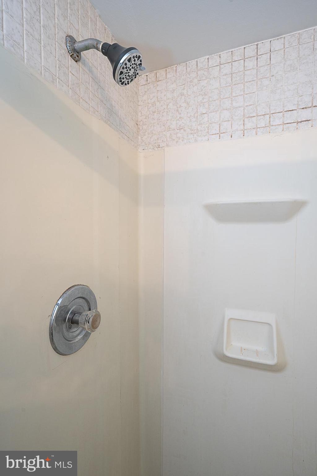 GLENHARDIE - Residential