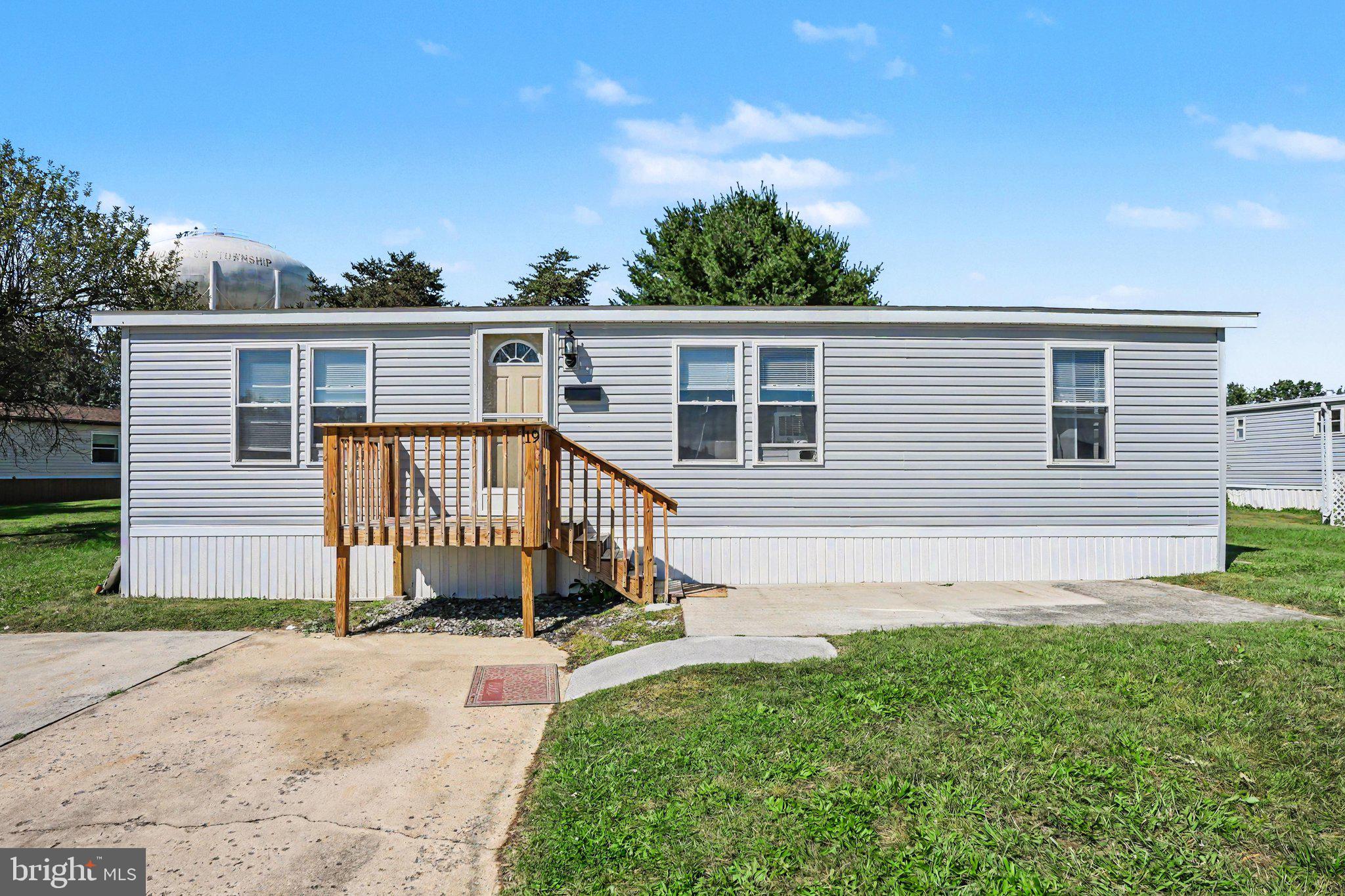 19 HEATHER DRIVE