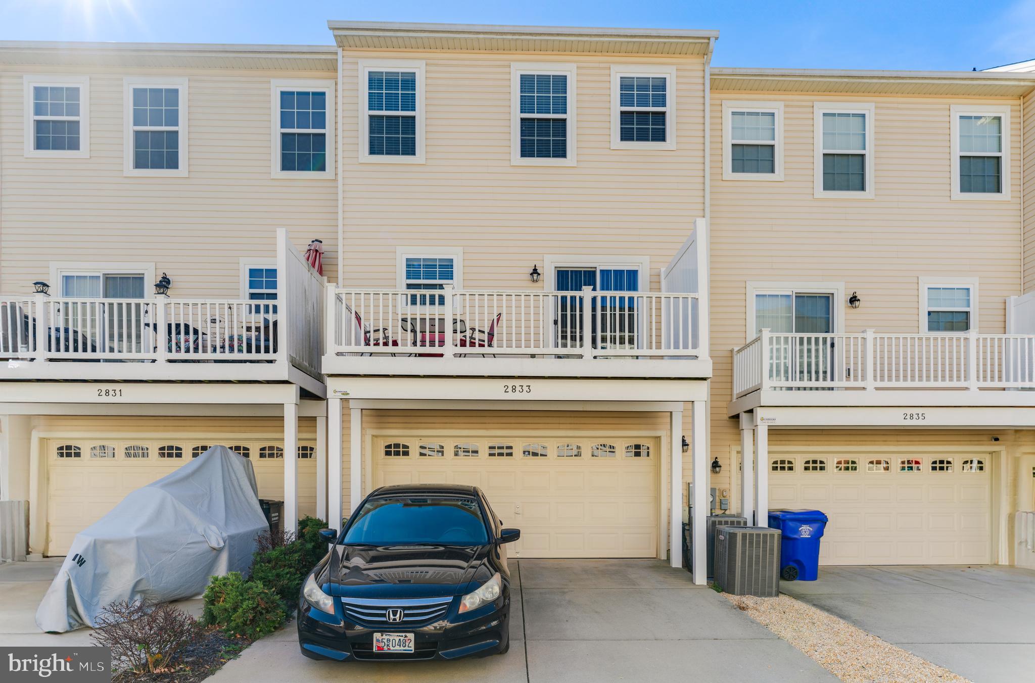 CHELSEA MANOR - Residential Lease