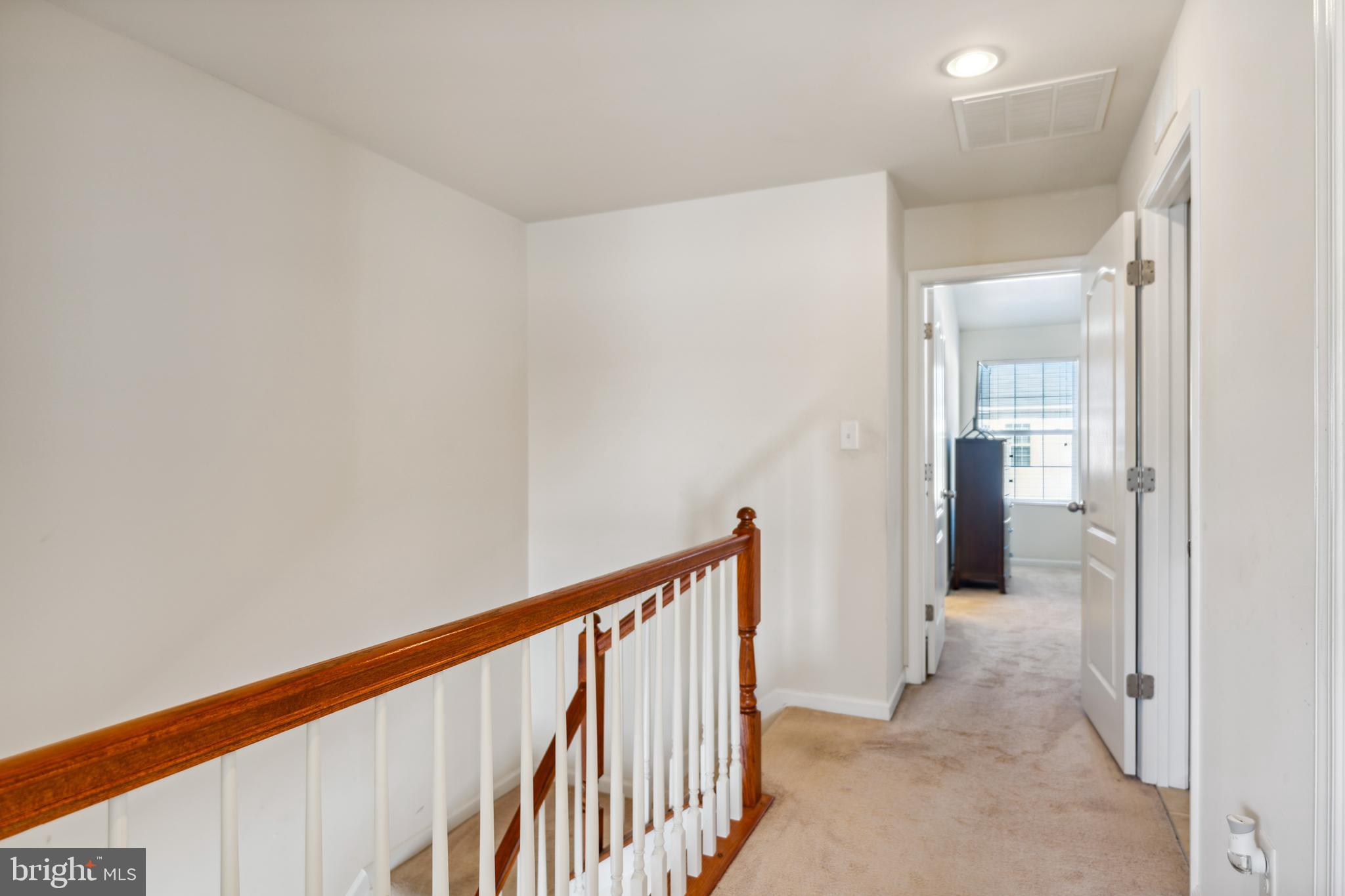 CHELSEA MANOR - Residential Lease