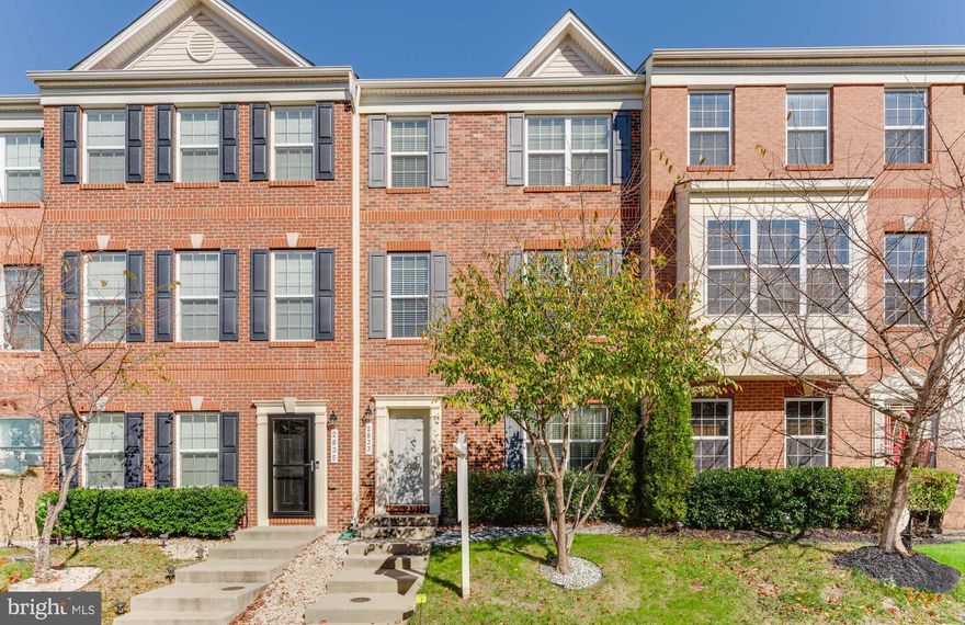 Inviting you to come to see this 3-story Interior Townhown: The Rosemont Model.  This stunning 3-bedroom, 2 full bathrooms, and 2 half bathrooms townhouse built in 2016 is a gem waiting for YOU!   The beautifully designed interior boasts a spacious great room with a half bath on the lower level.  As you journey up to the main level you will find a gourmet kitchen featuring hardwood floors, oversized cabinets, granite countertops, stainless steel appliances, an island, and an eating area.  on this main level is a half bathroom and a spacious family room.   Enjoy the convenience of a deck off the kitchen too. 

Travel upstairs to one more level where you will find a laundry area, 3 bedrooms, and 2 full bathrooms.  The owner's suite is a luxurious escape with vaulted ceilings, a lavish bathroom, and a generously sized walk-in closet.  

Enjoy the convenience of a 2-car garage.  This meticulously maintained property is the perfect canvas for your next home.   Don't miss the chance to make this impeccable townhouse your new rental.