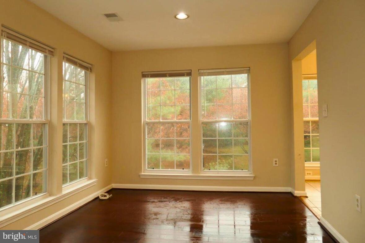 SILVERBROOK WOOD - Residential