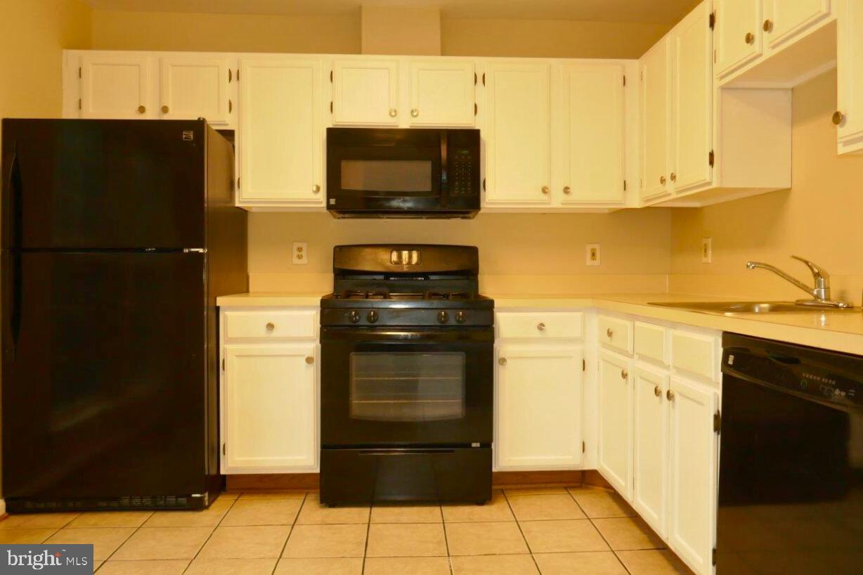 SILVERBROOK WOOD - Residential