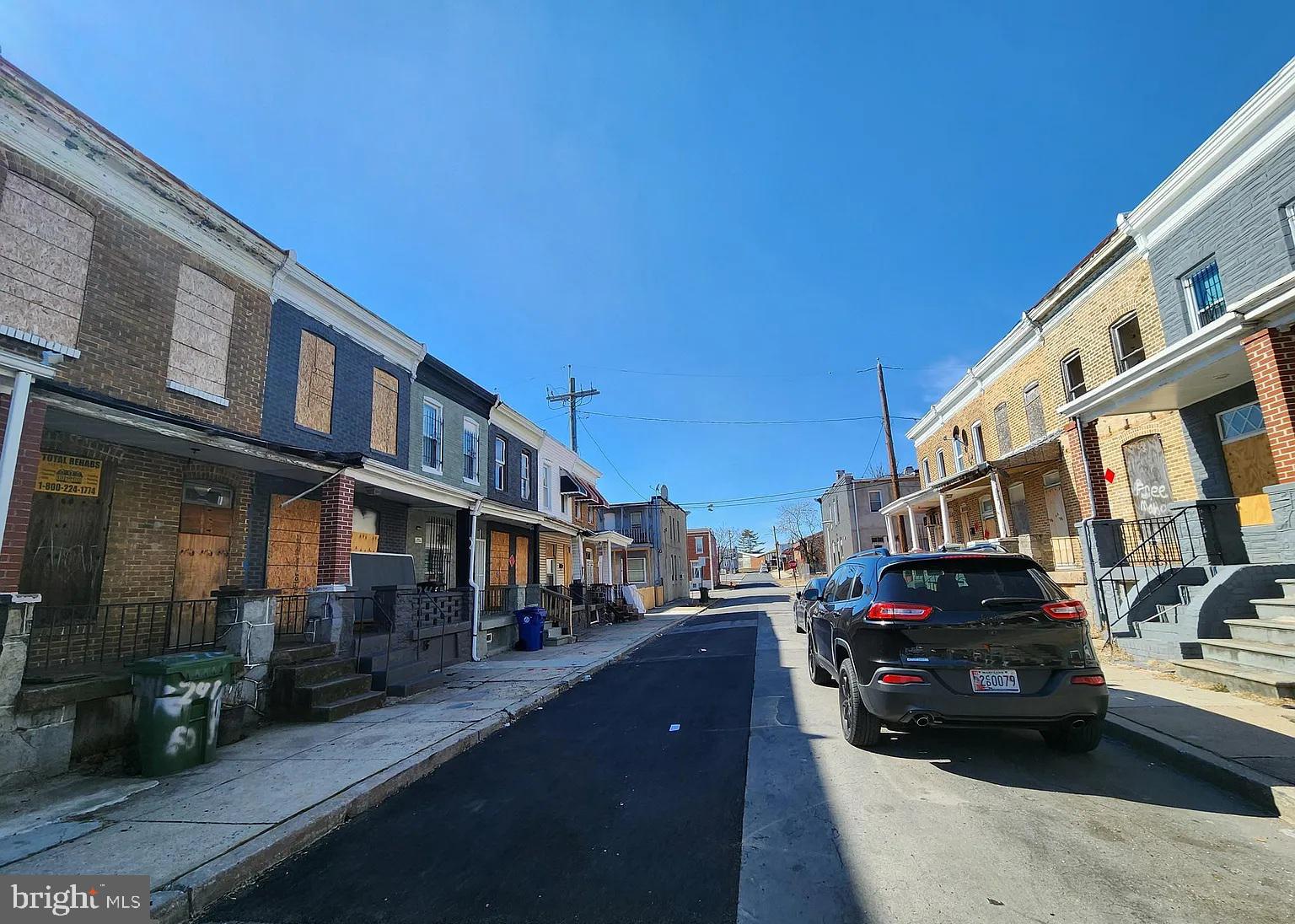 BROADWAY EAST - Residential