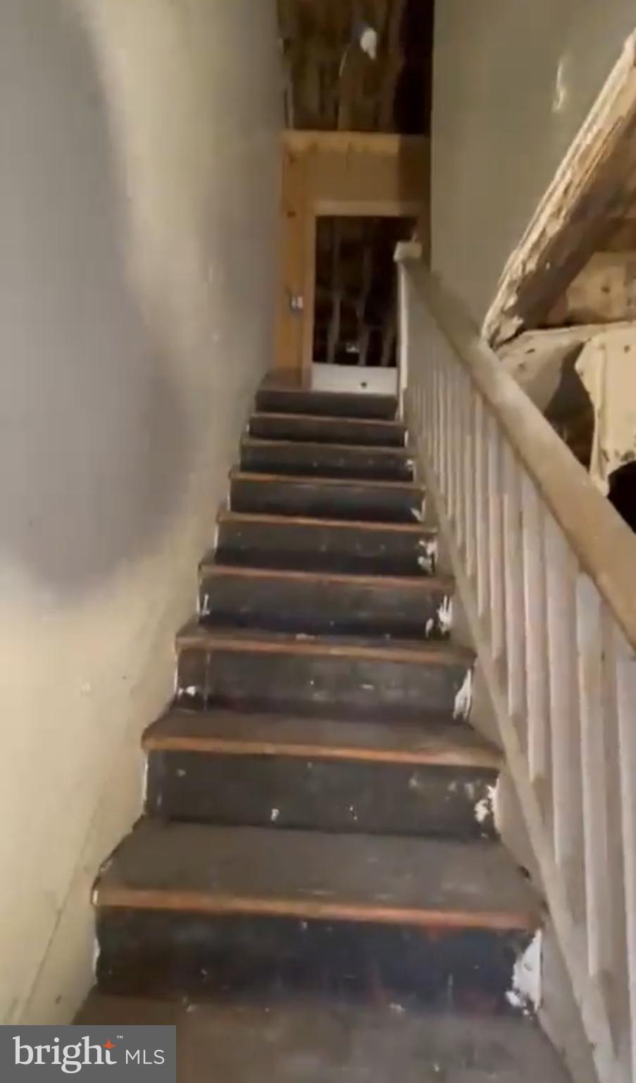 BROADWAY EAST - Residential