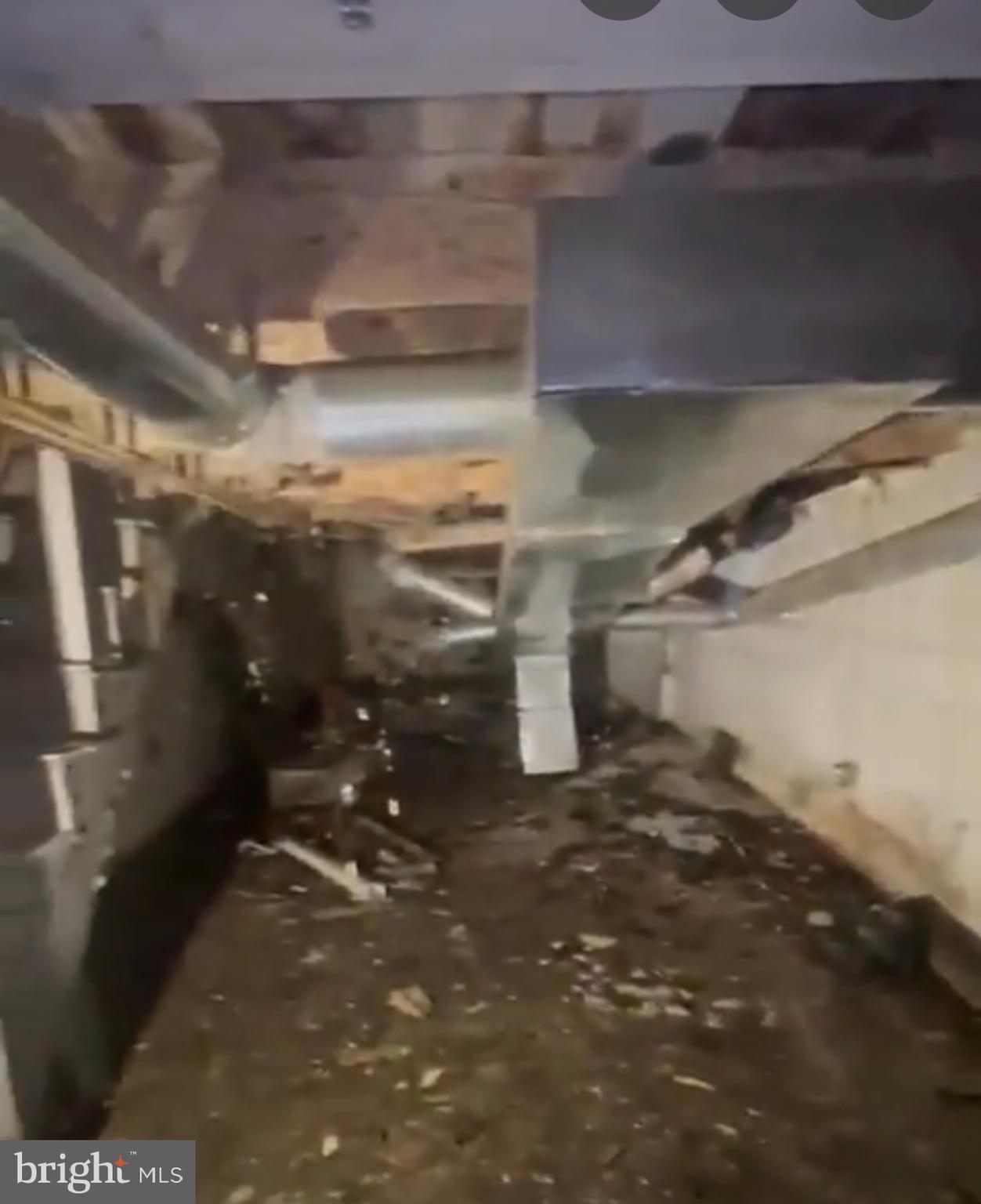 BROADWAY EAST - Residential