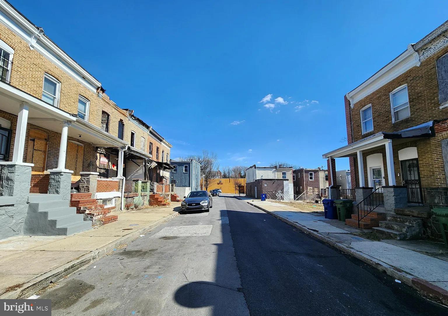 BROADWAY EAST - Residential