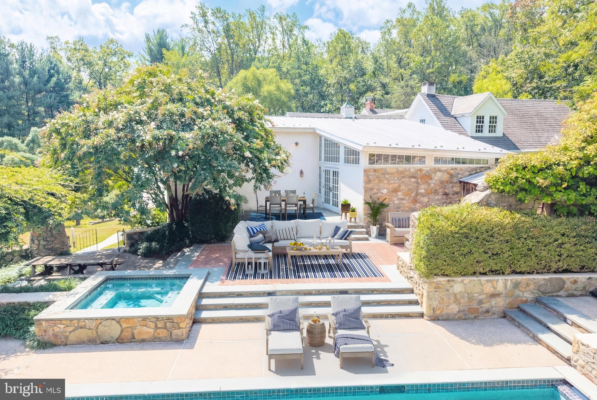 SMOKEHOUSE FARMS - Residential