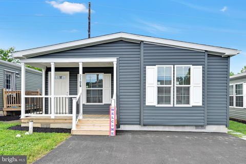 Mobile Home For Sale - 2106 Scull Street<br/> Lebanon County, LEBANON, PA 17046