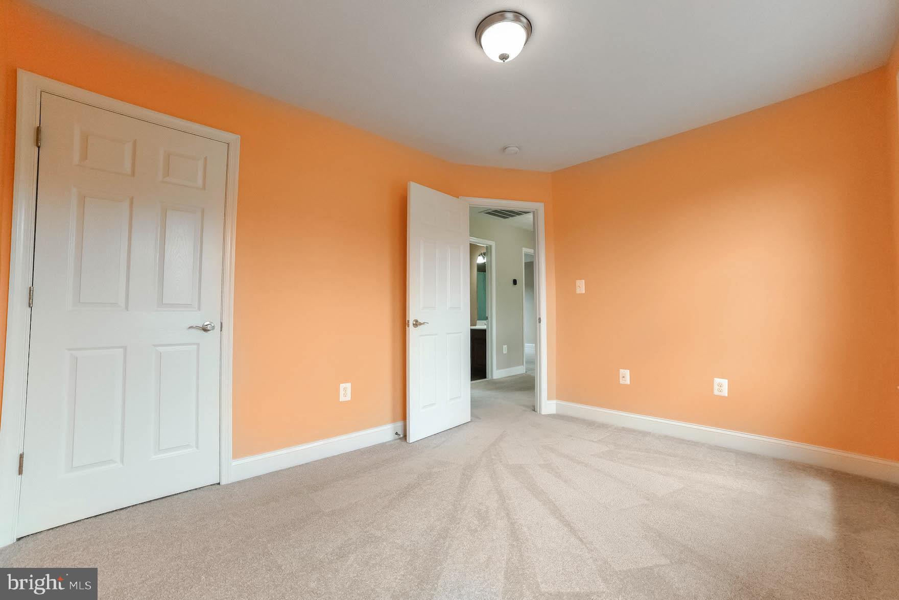 HERITAGE MANOR - Residential