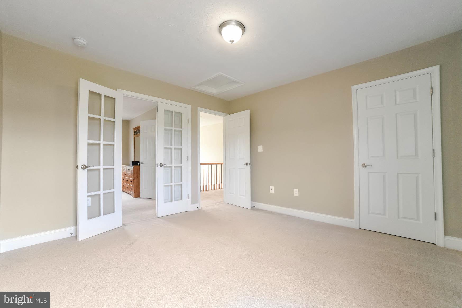 HERITAGE MANOR - Residential