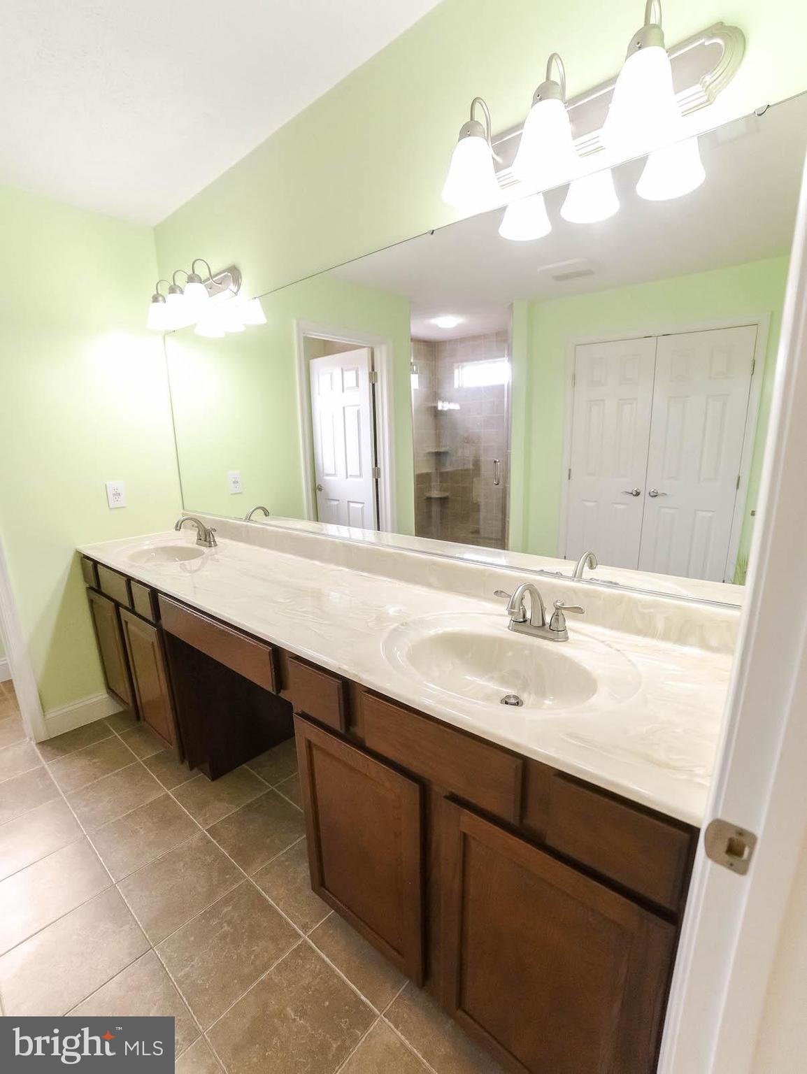 HERITAGE MANOR - Residential