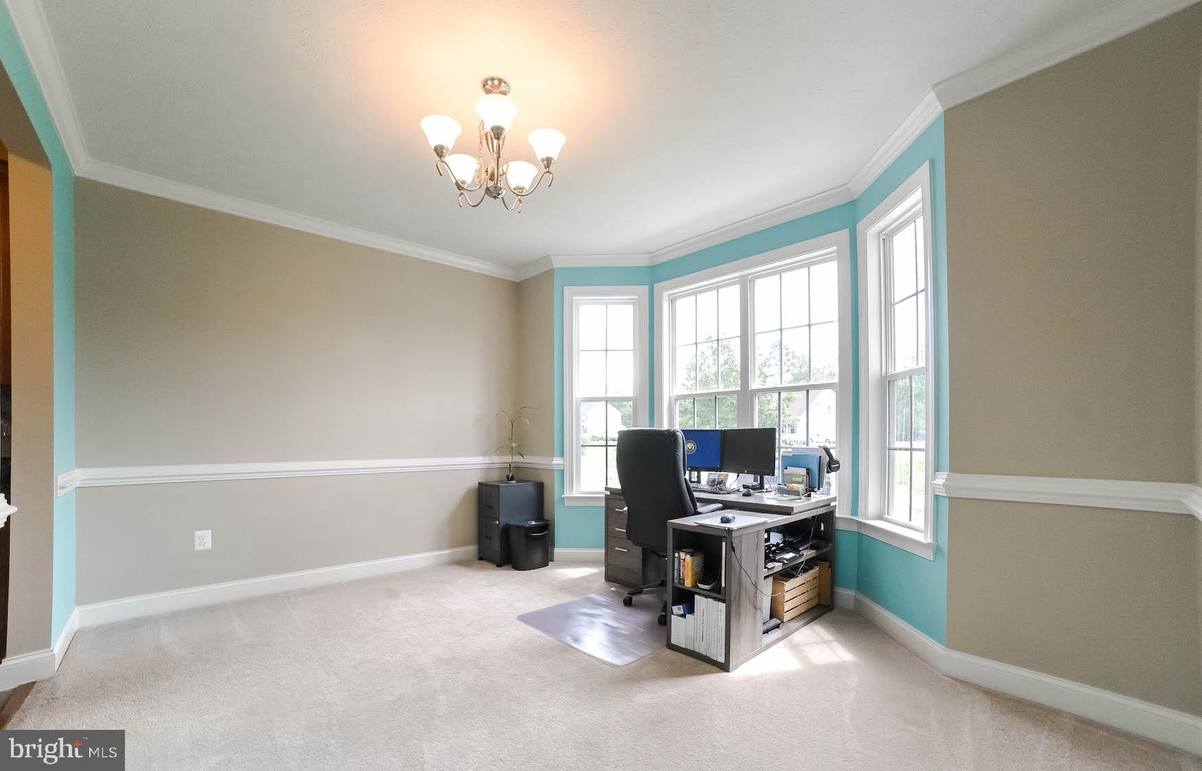 HERITAGE MANOR - Residential