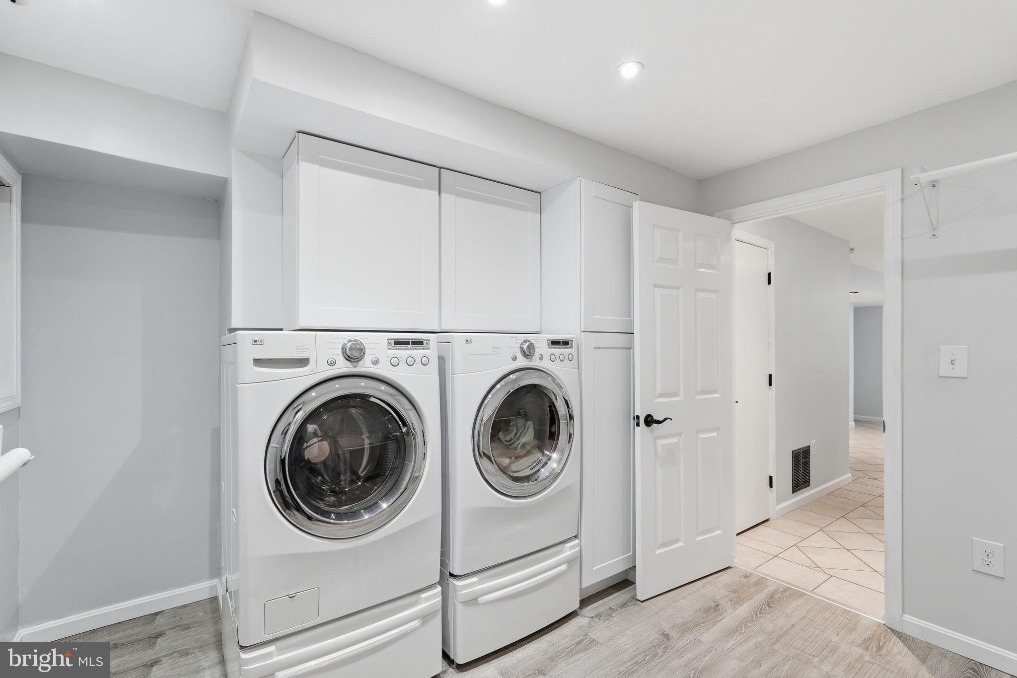 VILLAGES OF PURCELLVILLE - Residential