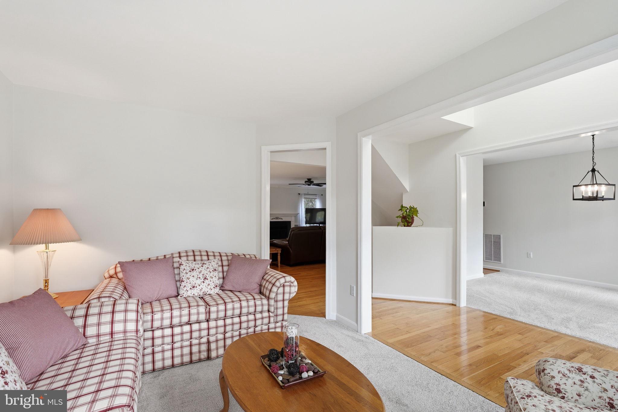 VILLAGES OF PURCELLVILLE - Residential