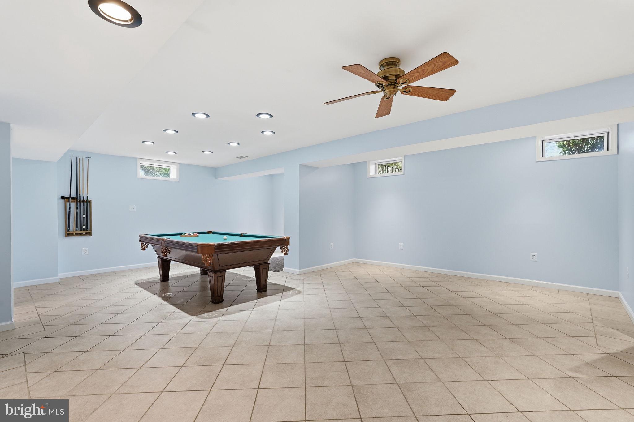 VILLAGES OF PURCELLVILLE - Residential