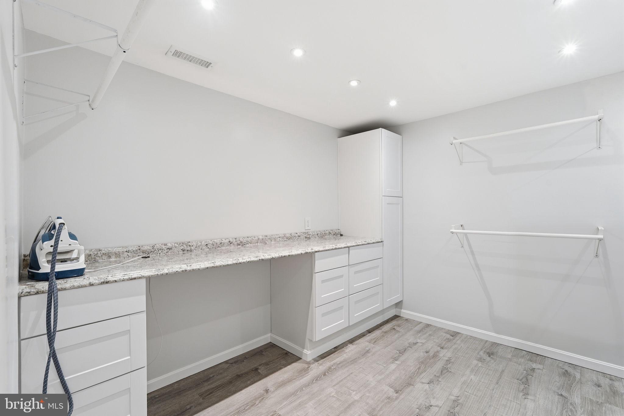 VILLAGES OF PURCELLVILLE - Residential