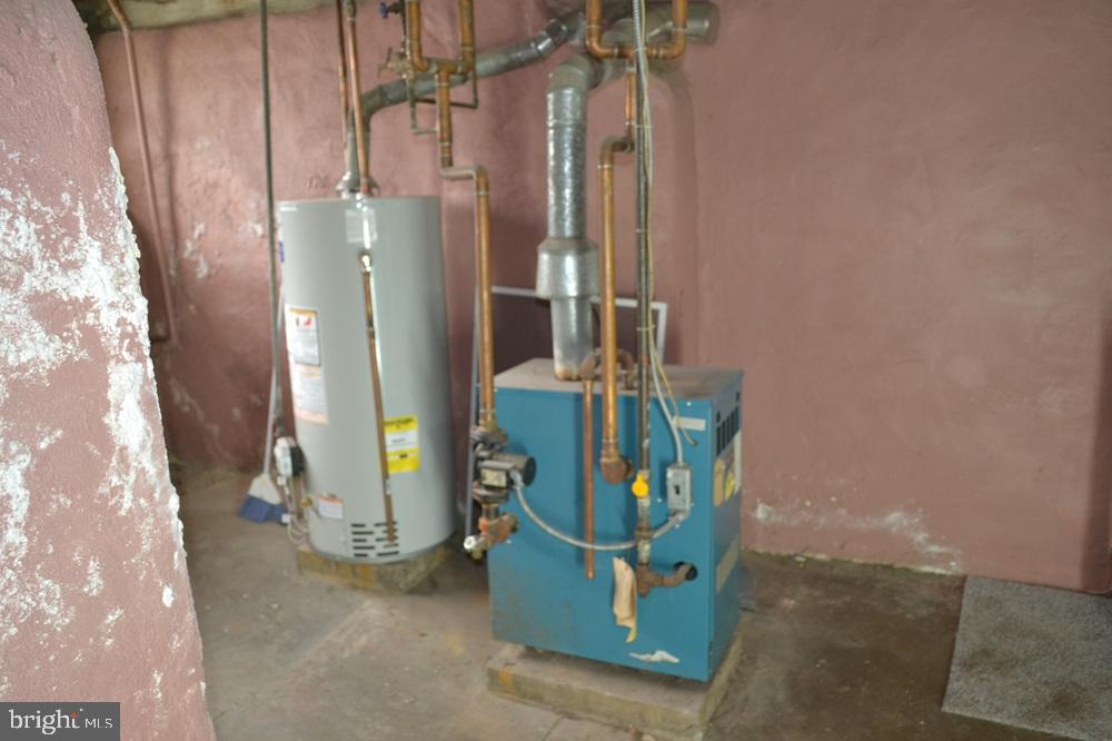 OXFORD CIRCLE - Residential