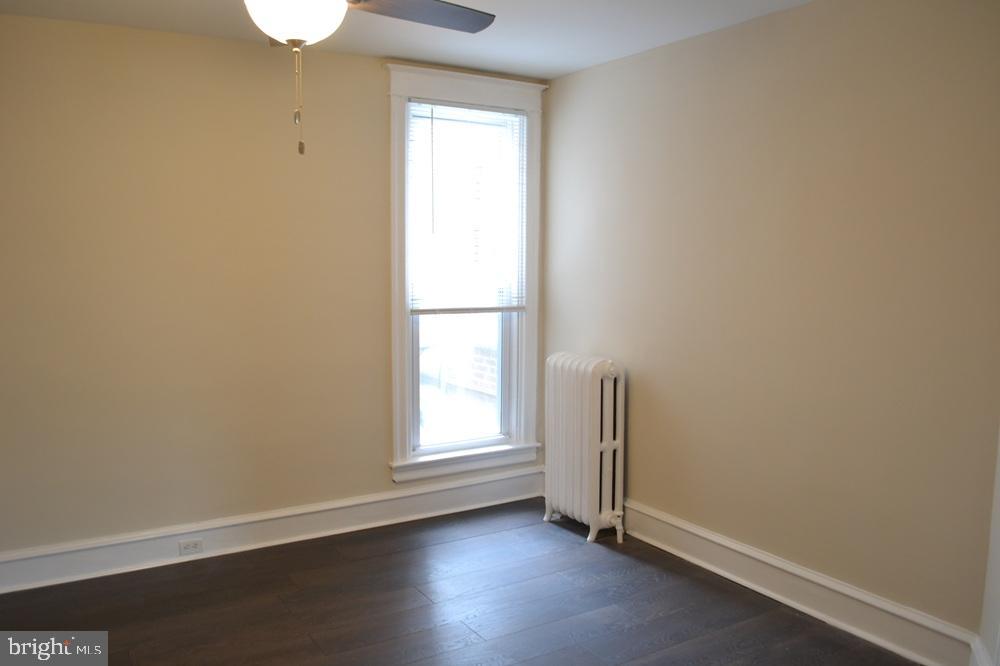 OXFORD CIRCLE - Residential