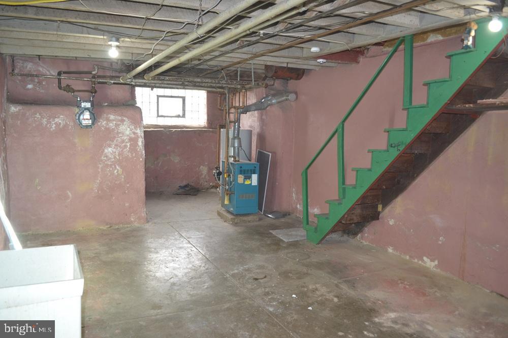 OXFORD CIRCLE - Residential