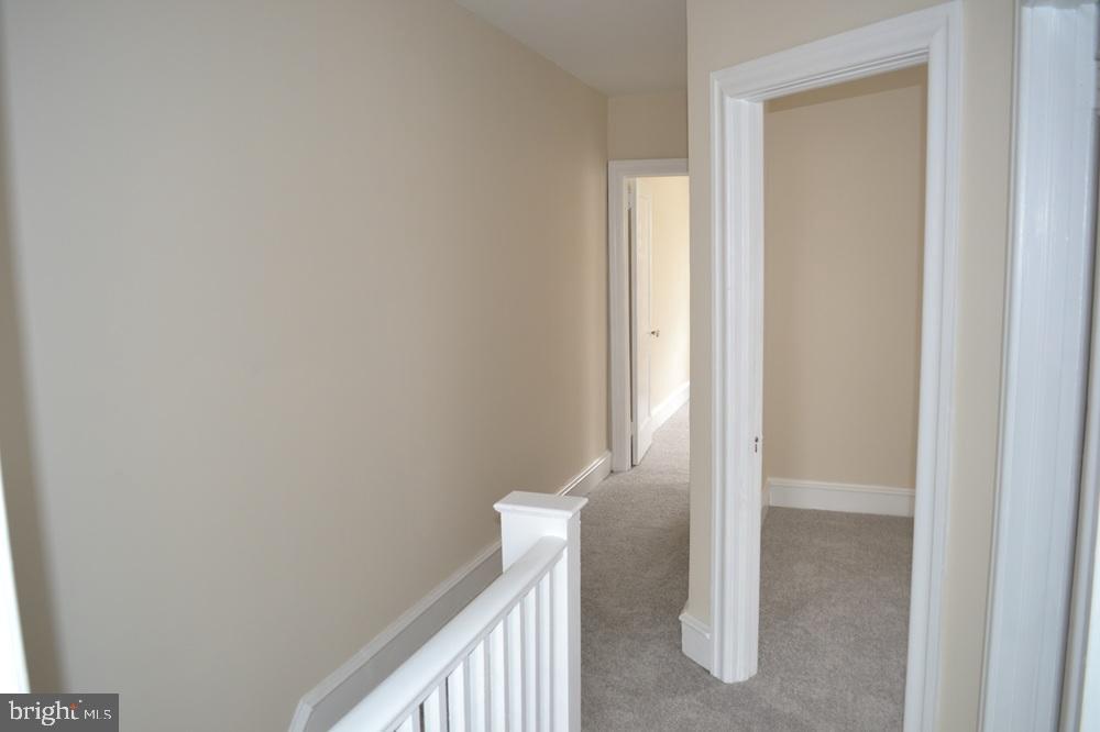 OXFORD CIRCLE - Residential