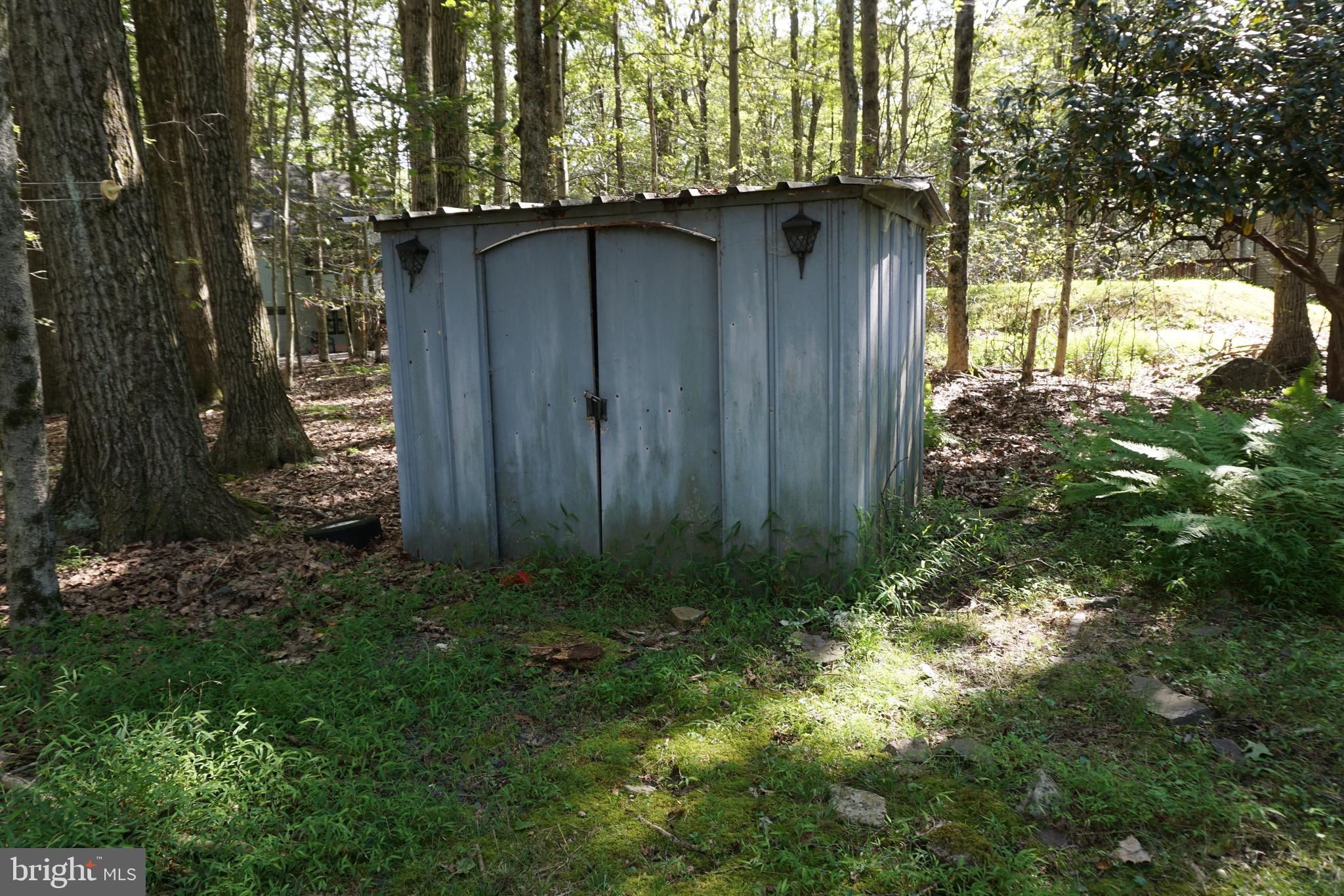 LOCUST LAKE VILLAGE - Residential