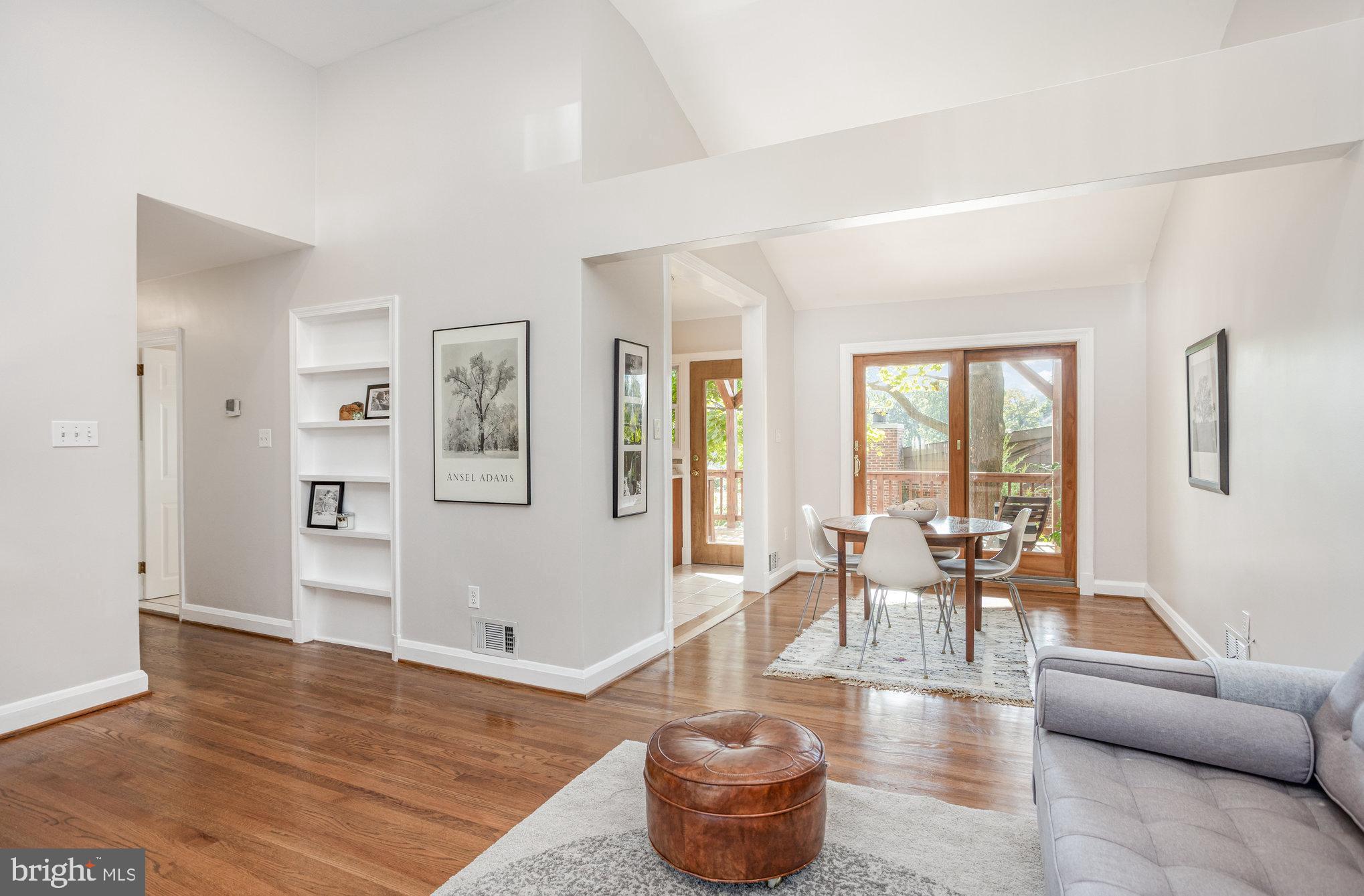 1206 MALBAY DRIVE